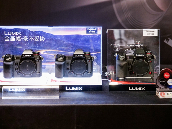 LUMIX展示区_副本